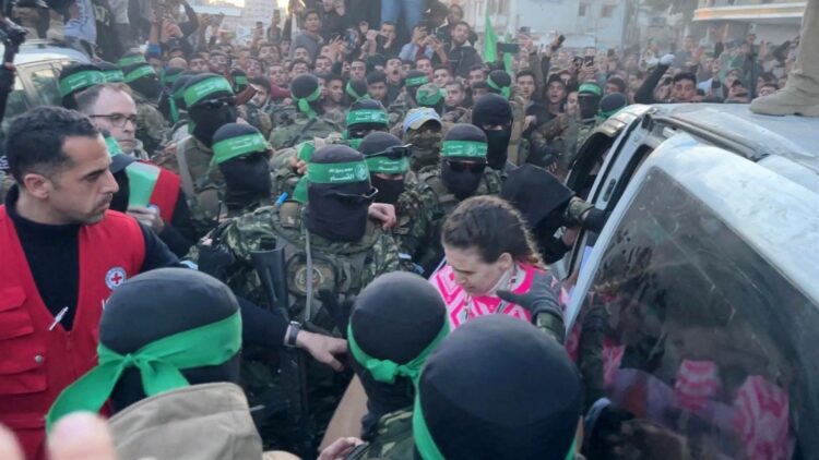 İsrail-Hamas esir takasında ikinci tur yarın: İsimler belli oldu! 1.Resim