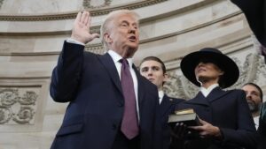 Trump ikinci dönemine fırtına gibi başladı: İlk kararları olay yarattı! 1.Resim